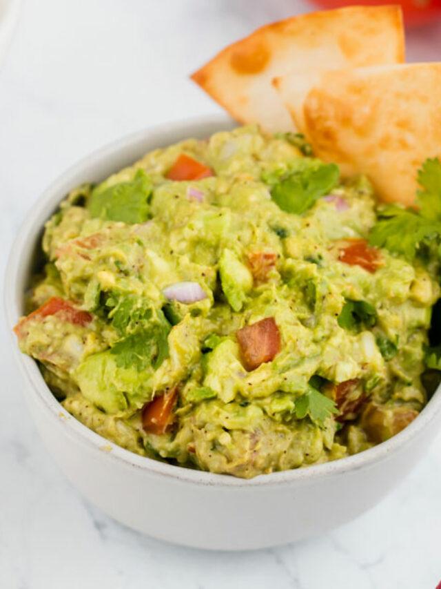 How to Make Keto Homemade Fresh Guacamole Ketofocus