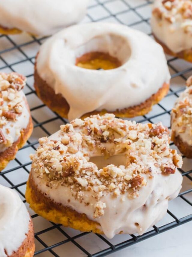 How to Make The Best Keto Pumpkin Donuts with Pumpkin Spice Glaze