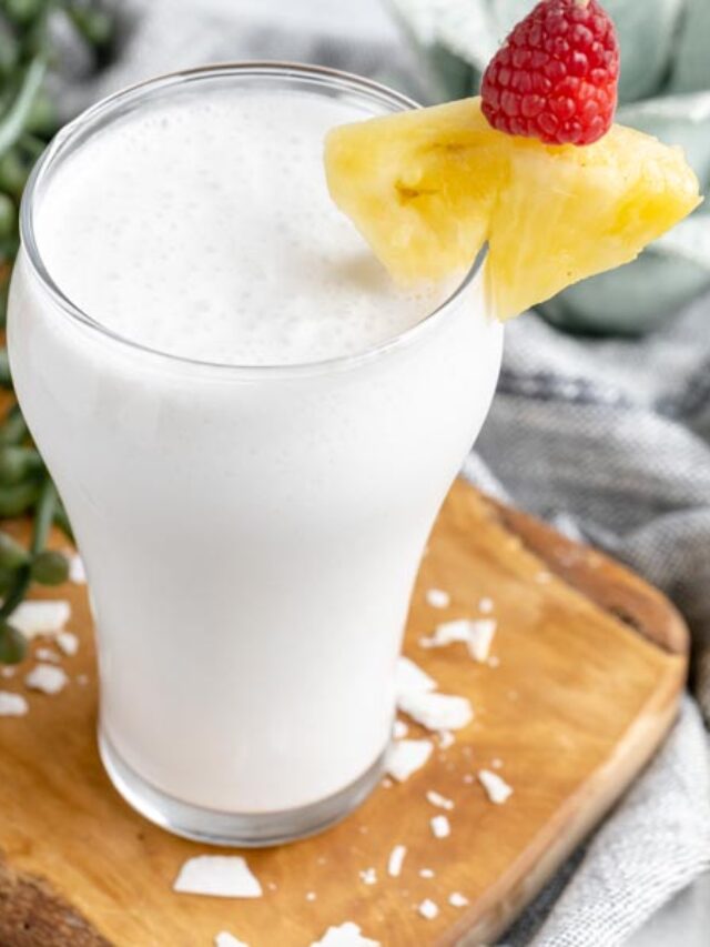 Step into Summer with our Easy and Healthy Pina Colada Smoothie Ketofocus