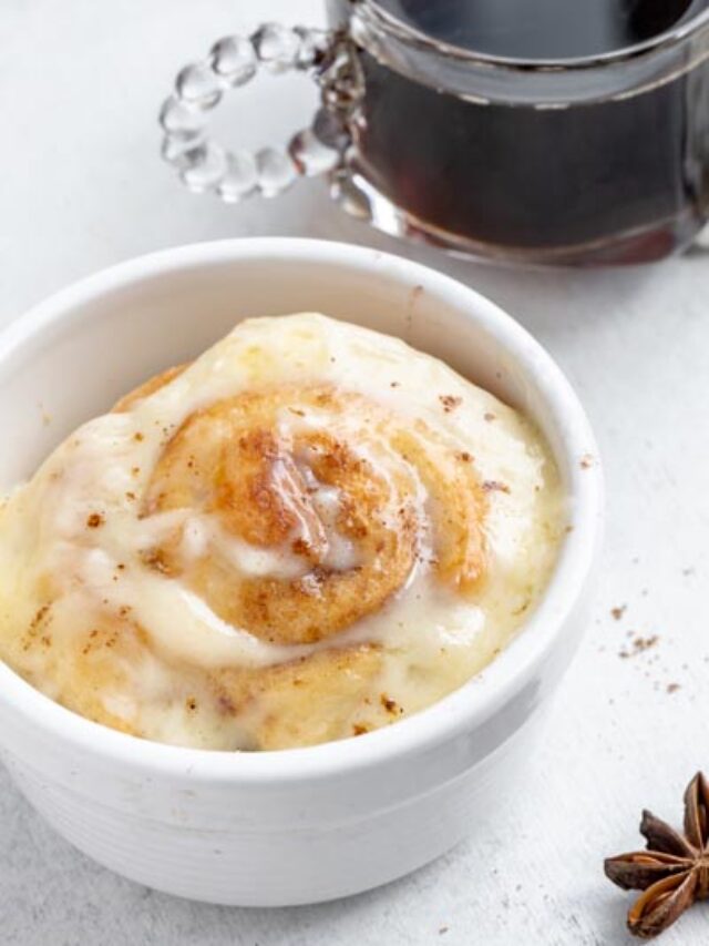 SingleServe Keto Cinnamon Roll Gooey & Delightfully Fluffy! Ketofocus