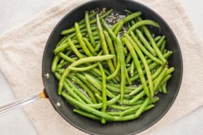 steamed green beans in a skillet