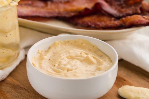 creamy bacon mayo in a jar