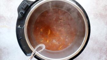 tomato based sauce simmer in an instant pot