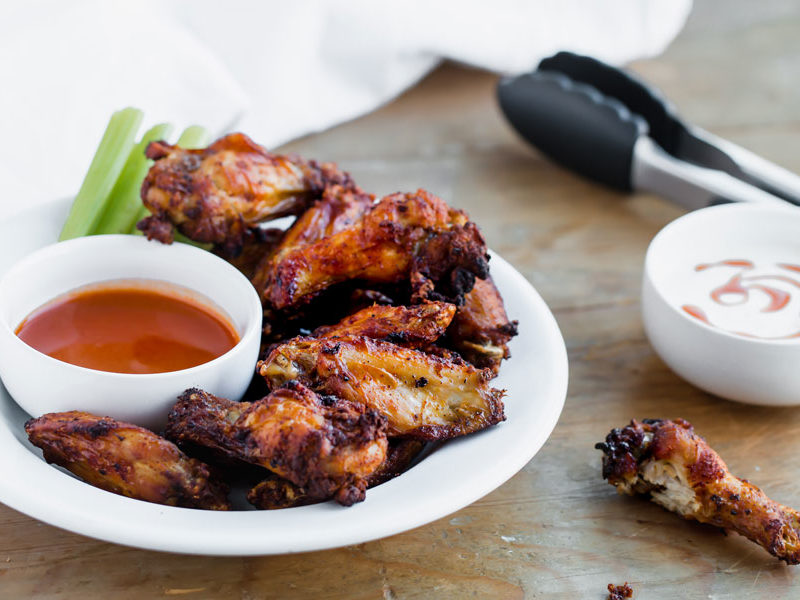 air fryer chicken wings dipped in ranch