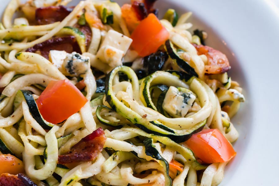 creamy blue cheese and bacon zucchini pasta