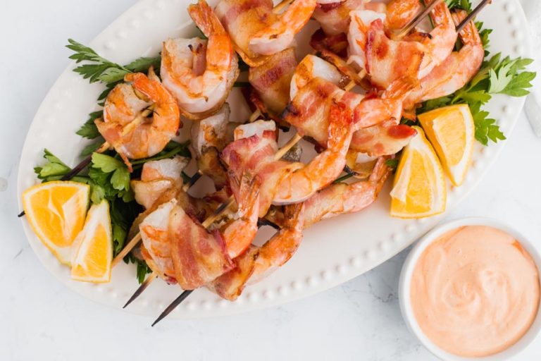Bacon Wrapped Shrimp w/ Sriracha Mayo Dipping Sauce Ketofocus