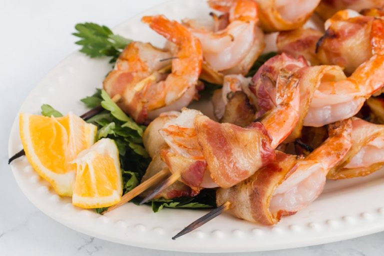 Bacon Wrapped Shrimp w/ Sriracha Mayo Dipping Sauce Ketofocus