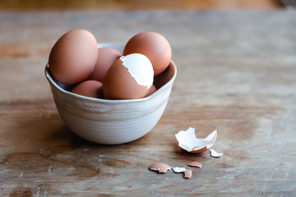 a bowl of free range eggs