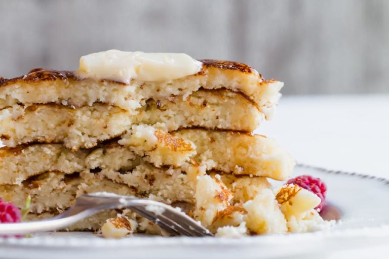 Keto Buttermilk Pancakes Recipe (only 1.6 carbs) Ketofocus