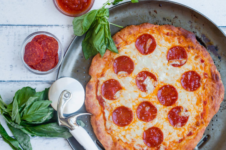 Keto Pizza Recipe I can't believe it's Keto Fathead Pizza Ketofocus