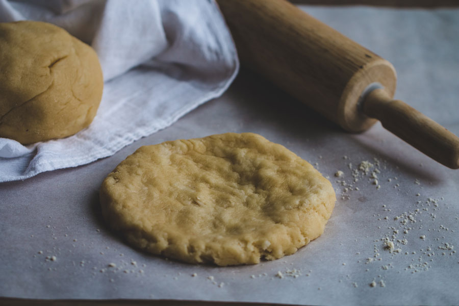 making keto pizza crust