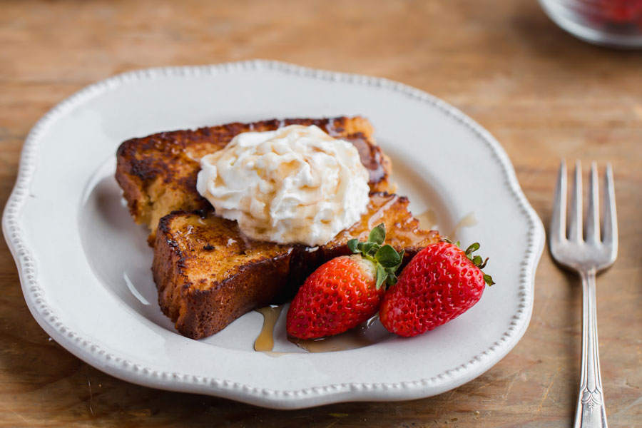 keto french toast with a side of strawberries