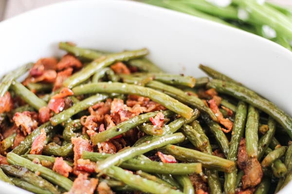 Skillet Keto Green Beans and Bacon Recipe - Ketofocus