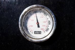 grill thermometer heated to a high heat setting