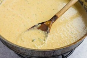 thickened grits in a pan