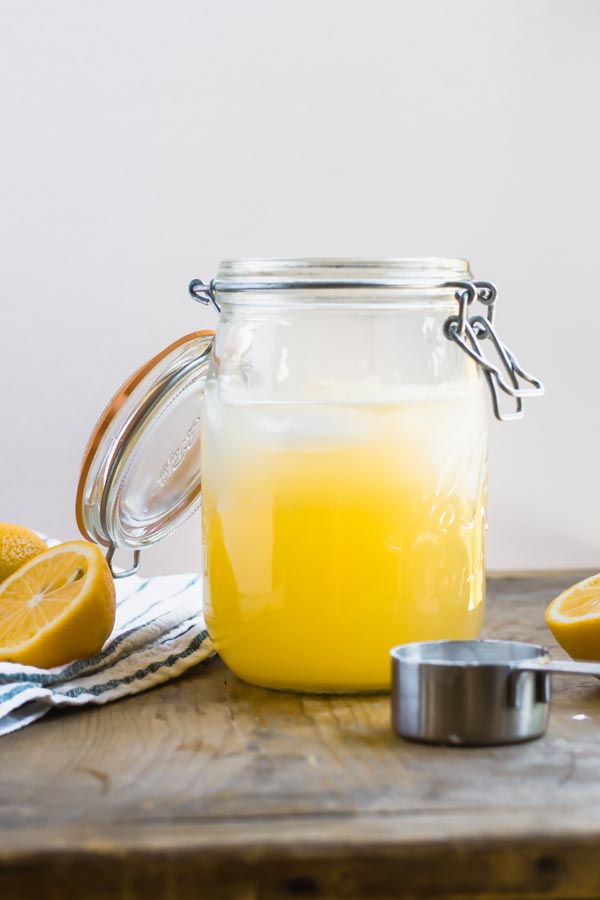 lemonade in mason jar
