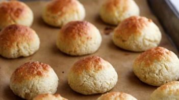 baked rolls on a tray