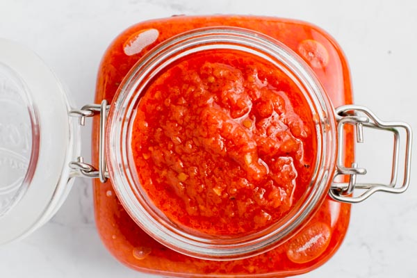 jar filled with low carb pizza sauce