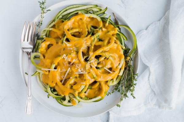 pumpkin alfredo sauce on zoodles