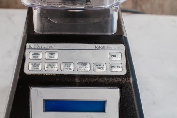 blendtec blender mixing pancakes