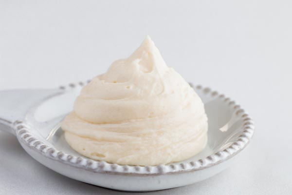 dollup of keto white chocolate cream cheese frosting