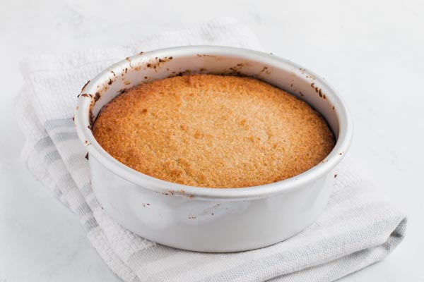 finished cake in a pan