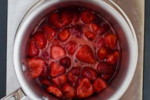 cooking strawberries on stovetop