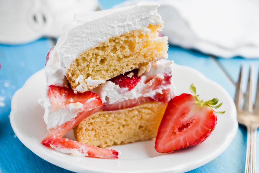 a slice of sugar-free strawberry shortcake with layers of shortbread