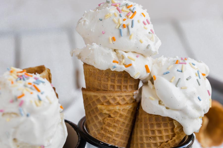 https://www.ketofocus.com/wp-content/uploads/keto-vanilla-ice-cream-1.jpg