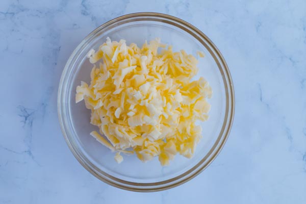 dairy free vegan shredded cheese
