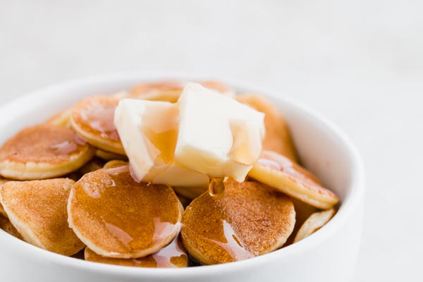 Easy Mini Pancake Recipe (Freezer Friendly, Sugar Free)