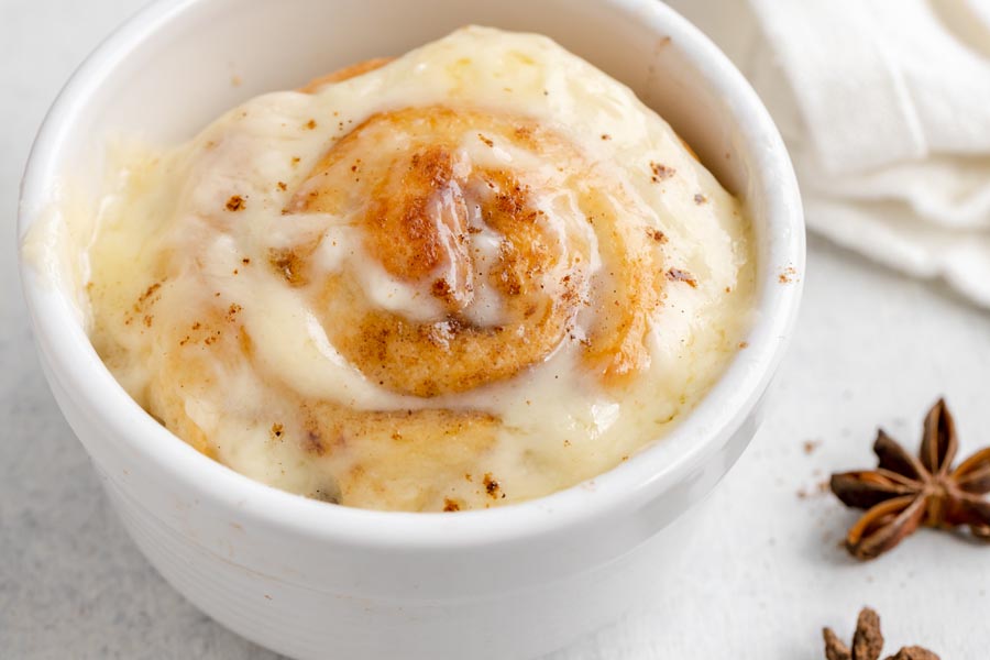 Cinnamon Roll in a Mug - i am baker