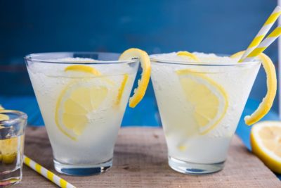 two sugar free vodka lemonades side by side